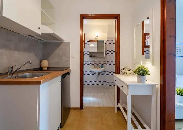 Aparthotel Filina House 3*