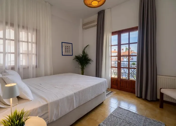 Filina House Aparthotel 3*