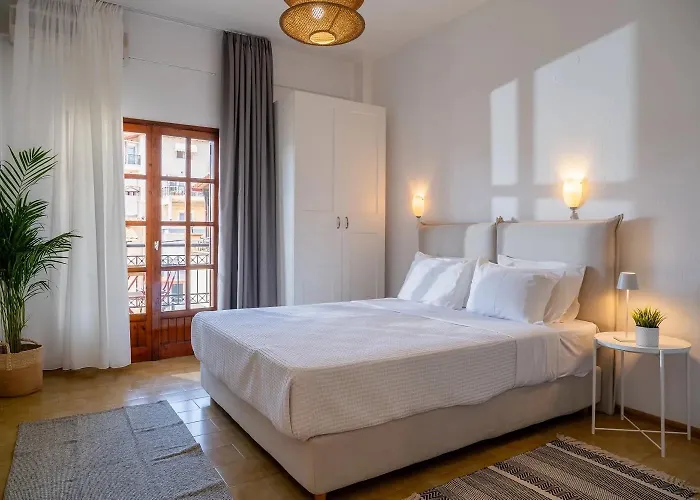 Aparthotel Filina House