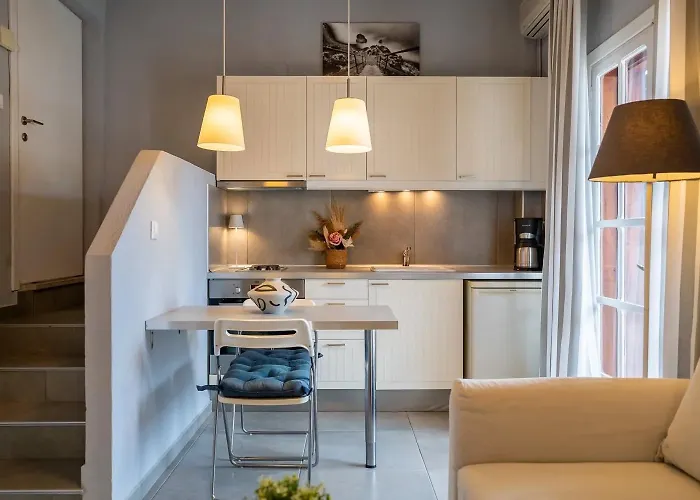 Aparthotel Filina House