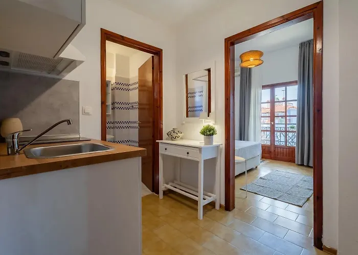 Filina House Apartahotel 3*
